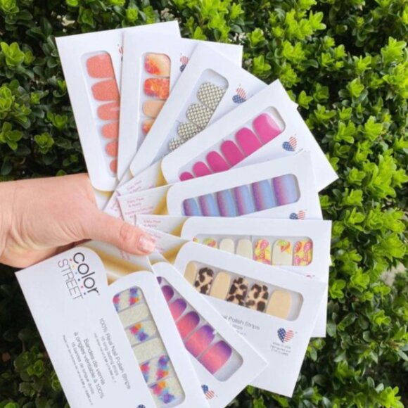 COLOR STREET NAILS - Picture 1 of 1